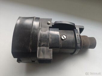 ZASUVKA TAZNE ZARIADENIE - 2