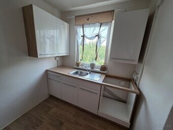 Predám murovanú chatu vhodnú na celoročné bývanie - 2