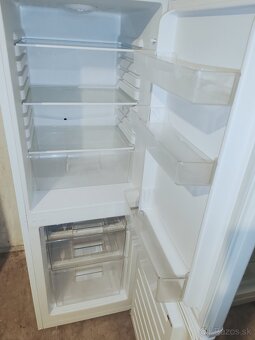 Predám chladničku Candy 143cm - 2