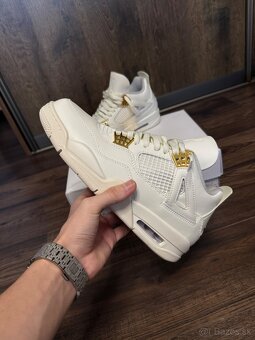 Jordan 4 metalic gold - 2