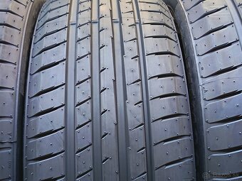 letne pneu 215/55 R17 - 2