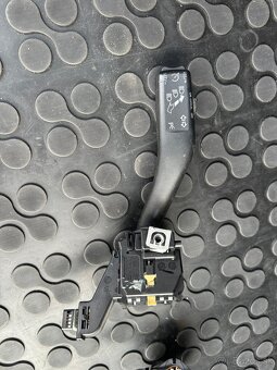 Páčky pod volant octavia 2 - 2