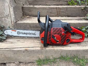 Jonsered 2141 motorova pila - 2