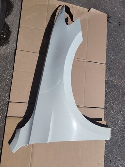 Pravý predný blatník VW Passat B8 - 213449102 - 2