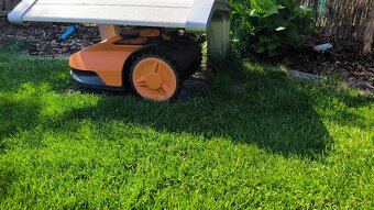 Predám robotickú kosačku worx landroid s garážou. - 2