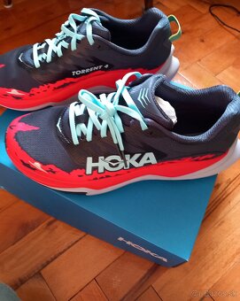Hoka - 2