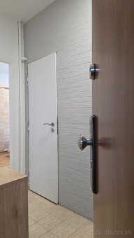 ⌂ Ponúkame na prenájom 2-izbový byt /56 m2- Staré sídlisko P - 2