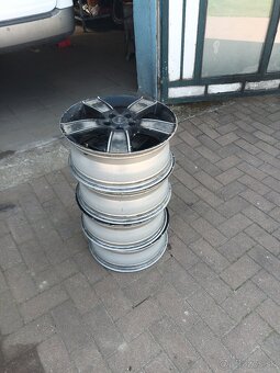 5x114,3 r18 - 2