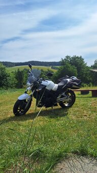 Suzuki gsr 600 - 2