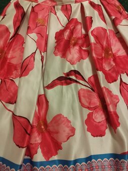 Krásna saténová sukňa s vreckami - 2