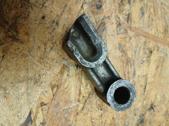 Pionier zachyt reakcie zadnej brzdy - 2