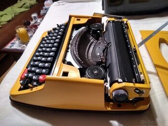 Pisaci stroje -PRESTIGE kufrikovy-Madein Japan. - 2