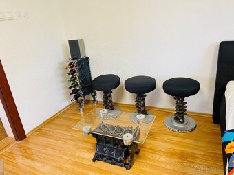 Stojan na víno z bloku motora BMW - 2