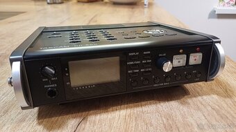 Prenosný rekordér Tascam DR-680 - 2