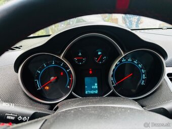 Chevrolet Cruze 1.6 benzin 91kw - 2