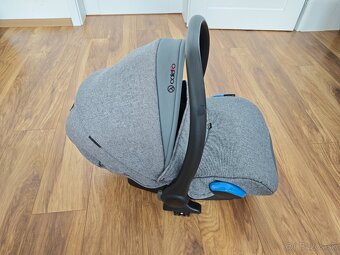 Predám detskú autosedačku(vajíčko)+ 2x základňu Isofix - 2