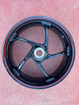 TRIUMPH SPEED TRIPLE 1050 OROGINÁLNE ráfy - 2