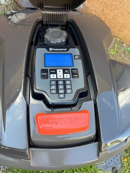 Robotická kosačka Husgvarna Automover 305 - 2