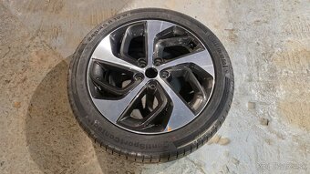 Hyundai ● 245/45 R19 ● 52910-D7410 - 2