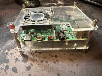 Raspberry Pi 4 Model B (4GB RAM)32GBSD karta, obal a chĺadič - 2