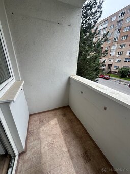 Na predaj krásny zrekonštruovaný 3 izbový by na 2.poschodí - 2