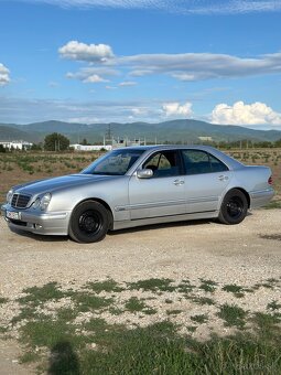 Mercedes-Benz W210 - 2