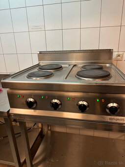 Elektrický sporák so 4 platničkami 9,2kW - 2