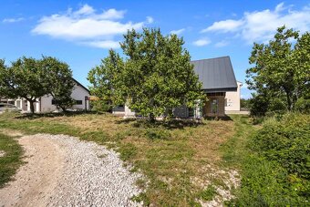 REZERVOVANÉ : Pasívna novostavba z prírodných materiálov - 2