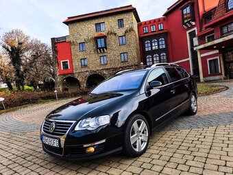 Volkswagen Passat B6 Highline Combi 2.0TDI automat - 2