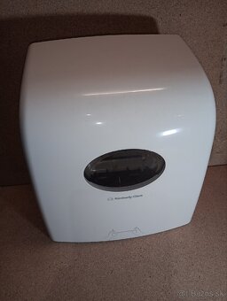 Zásobník, Dávkovač na papier Kimberly Clark - 2