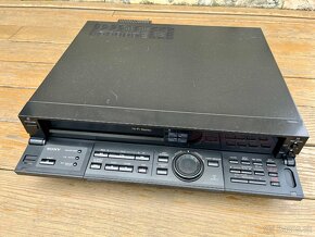 Sony SLV-835 - 2