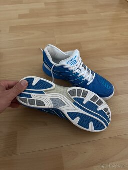 Halové športové topánky  Dunlop 42 /8 - 2