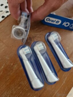 Hlavica na kefky Oral B - 2