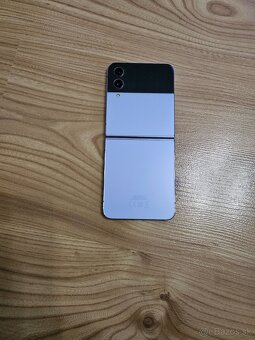 z flip 4 - 2