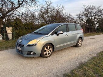 Peugeot 5008 1.6hdi - 2