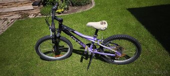 Dievčenský bicykel GT - 2