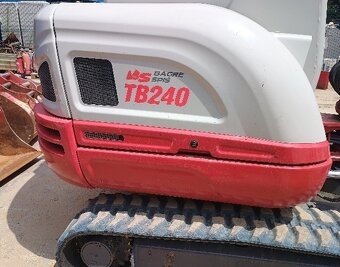 Takeuchi – TB 240 / T7213 - 2