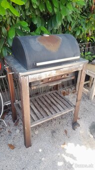 Gril 20eur, 30eur - 2