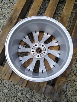 18" alu disk ŠKODA SUPERB 3 ANTARES. - 2