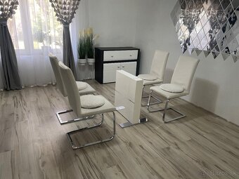 Jedálenský stôl a stoličky - 2