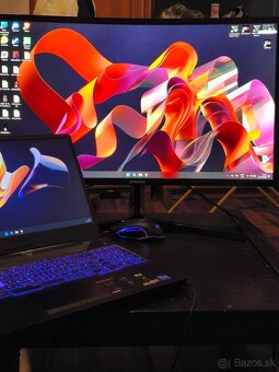 💻 Predám notebook + monitor Samsung 27" 💻 - 2
