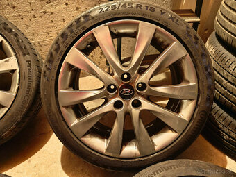 Hyundai i40 - originál 18" alu disky s pneu - 2