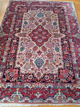 Jedinečný ručne viazaný Isfahan najvyššej kvality 155x110 - 2