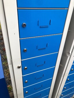 Plechová skriňa na náradie na drobnosti - 2