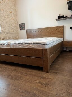 Dubová posteľ s úložným priestorom - 2