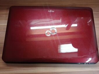 predám FUJITSU LIFEBOOK A531 , Windows 7 ,bez baterky - 2