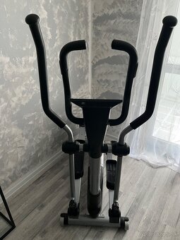 Elipticky trenažer - 2