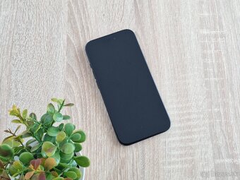 Apple iPhone 15 128GB Black - 2