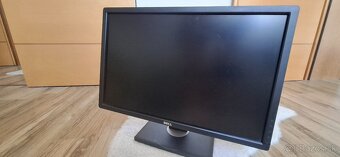 Dell UltraSharp U2412Mc - 2