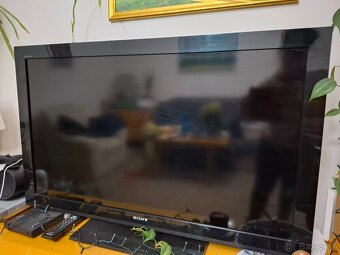 Sony Bravia KDL-40BX420 - 2